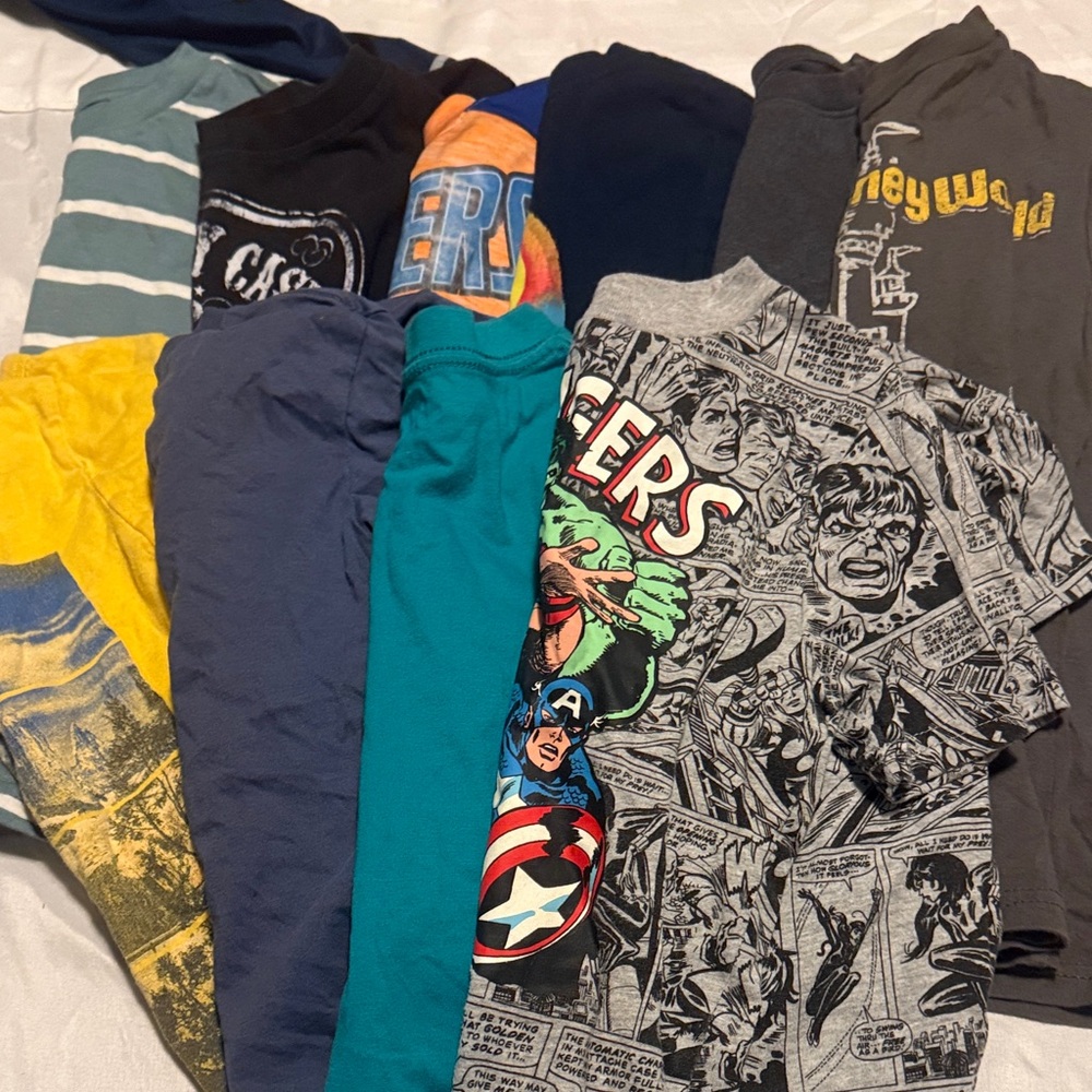 GAP Kids Graphic Tees - Multicolor